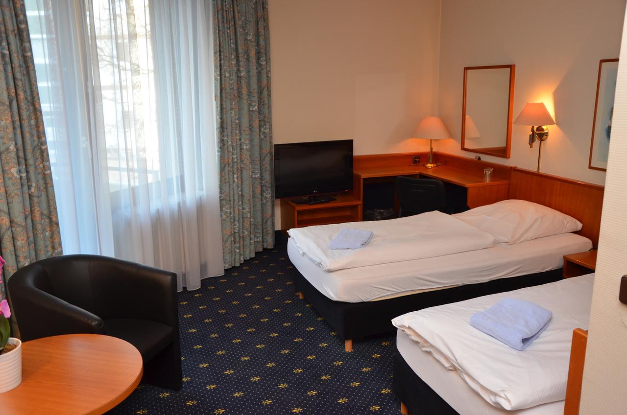 Karaman Group Hotel Bad Nenndorf Ngoại thất bức ảnh