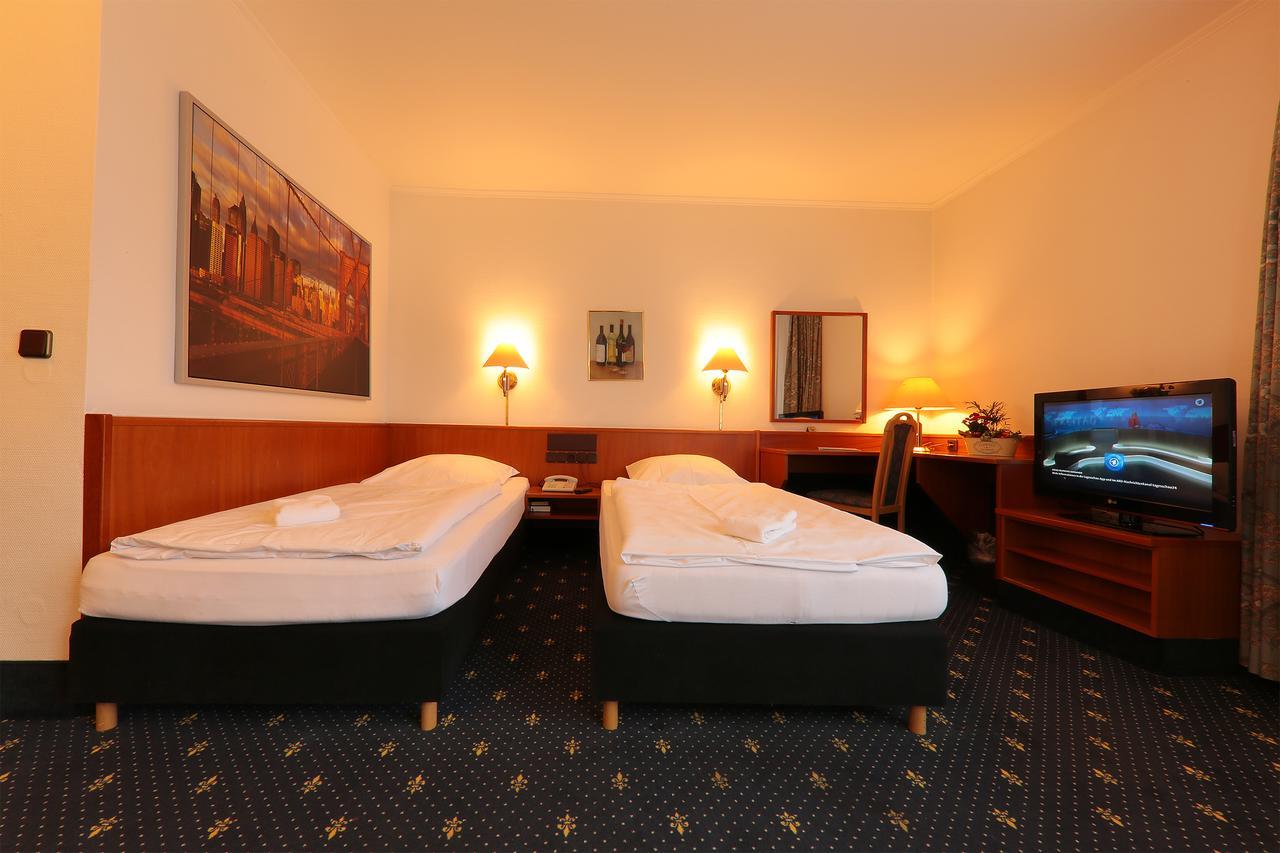 Karaman Group Hotel Bad Nenndorf Ngoại thất bức ảnh