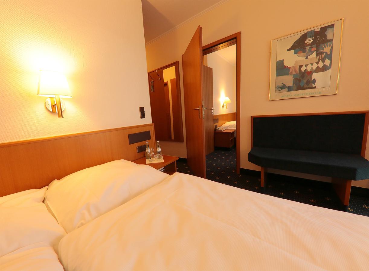Karaman Group Hotel Bad Nenndorf Ngoại thất bức ảnh