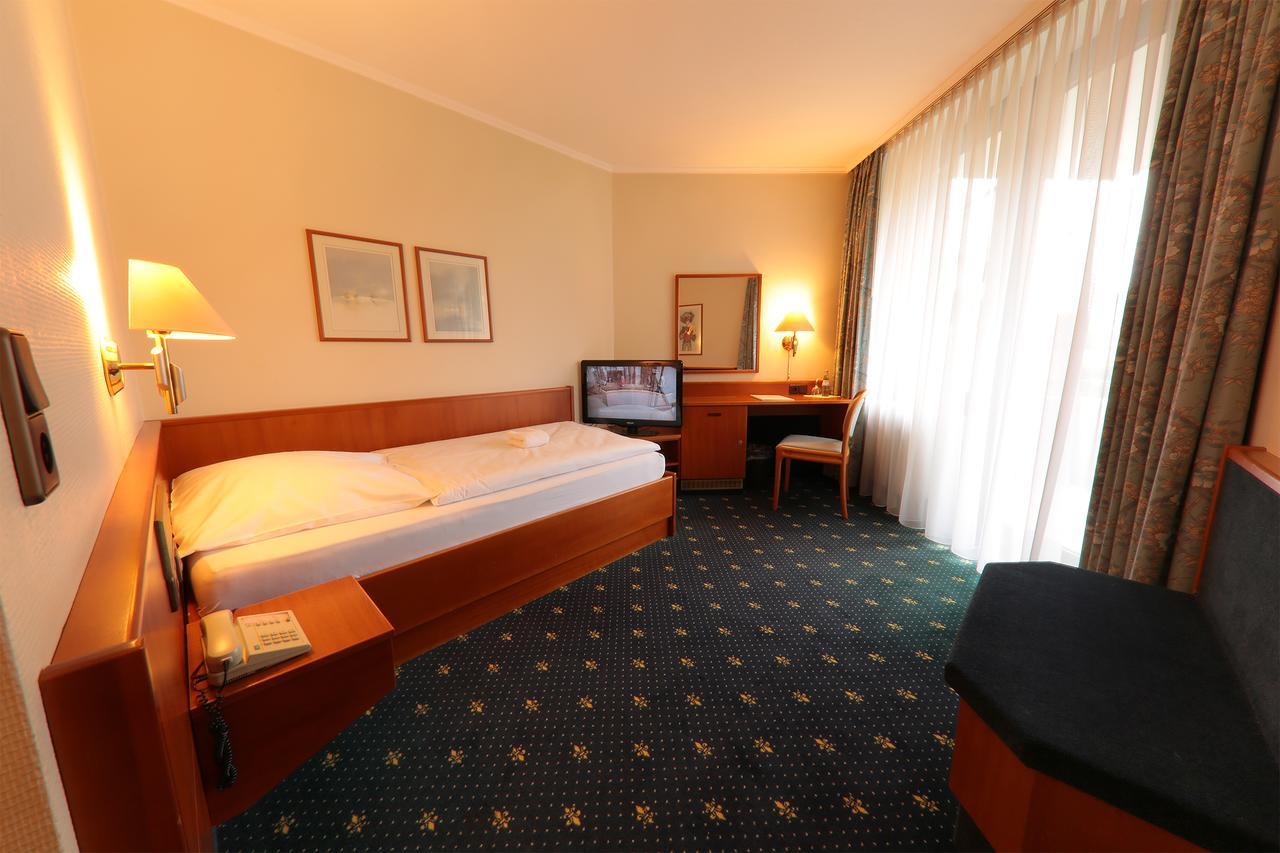 Karaman Group Hotel Bad Nenndorf Ngoại thất bức ảnh