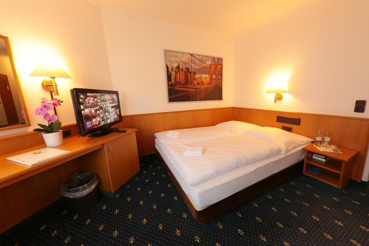 Karaman Group Hotel Bad Nenndorf Ngoại thất bức ảnh